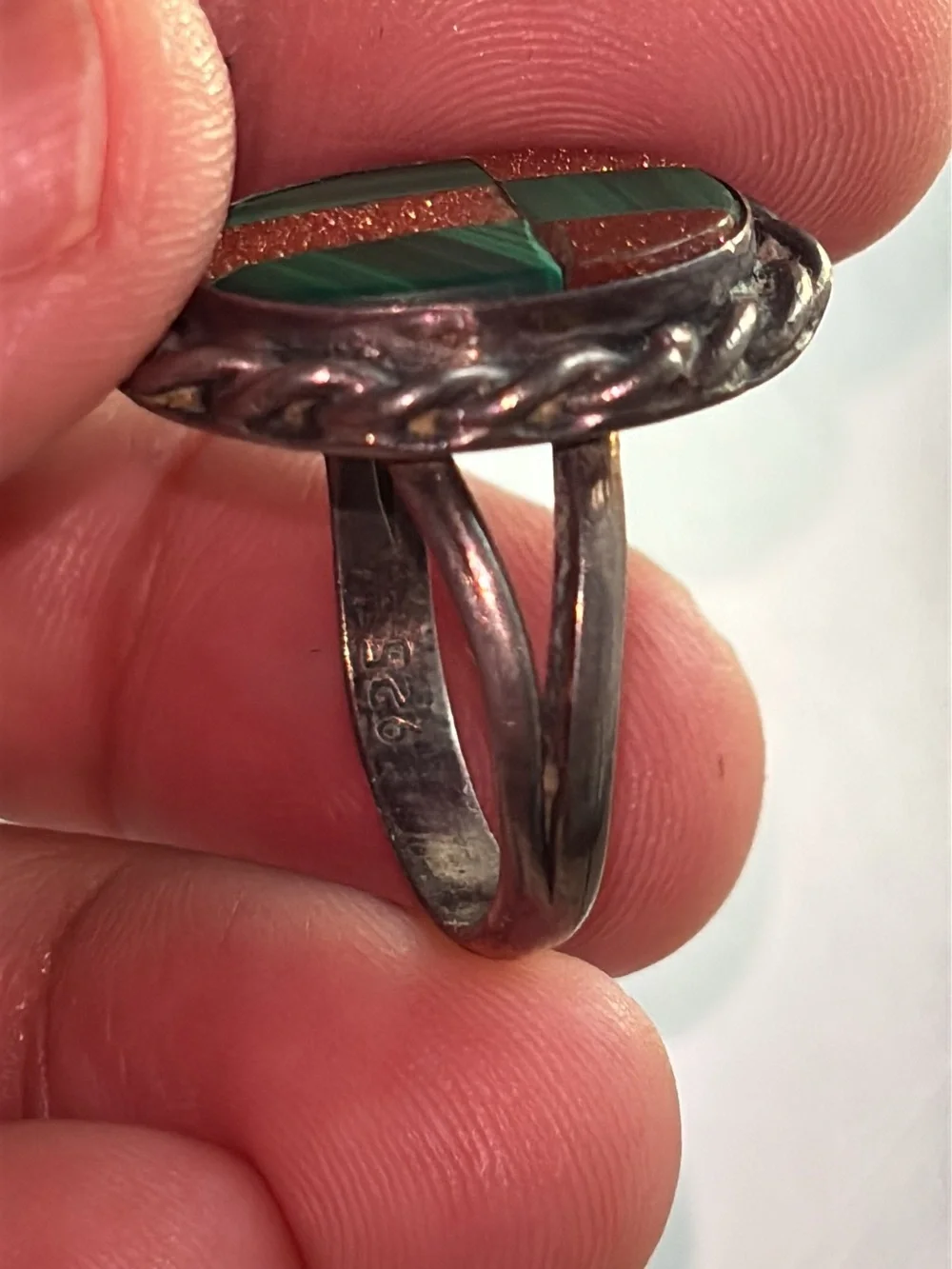 Sterling Silver Inlay Green Malachite and Copper Glitter Oval Ring